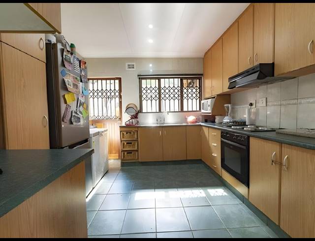 3 BEDROOM HOUSE FOR SALE IN RESERVOIR HILLS